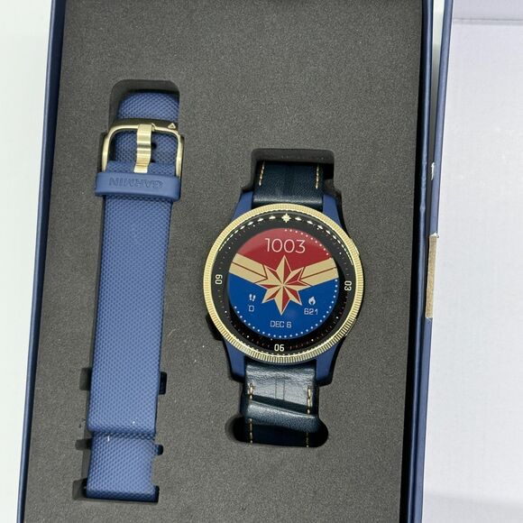 GARMIN MARVEL Special Edition Smartwatch Legacy Hero Series: Captain Marvel EUC - Picture 4 of 16